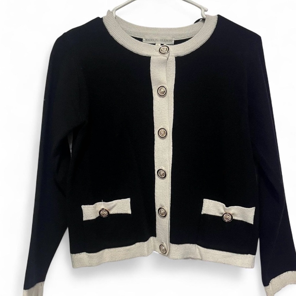 Chic Black and Cream Cardigan